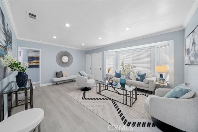 Detail Gallery Image 3 of 51 For 11433 Elmcrest, El Monte,  CA 91732 - 4 Beds | 4 Baths