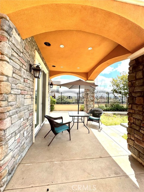 1701 Crest View, Pomona CA: https://media.crmls.org/medias/63c6ff16-5473-42c8-afbe-213b1996c33b.jpg