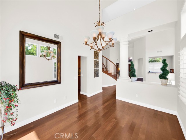 125 Heath Meadow Place, Simi Valley CA: https://media.crmls.org/medias/63c7484b-27e8-40b4-a704-fd676d5f01d9.jpg