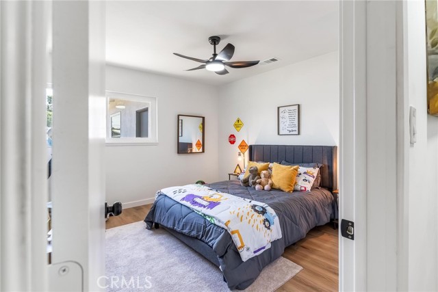 19436 Chaparral Street, Rialto CA: https://media.crmls.org/medias/63c78199-ab16-41da-b00c-4c671b57221c.jpg