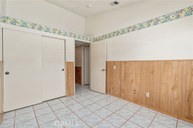 Image 20 of 31 For 22533 Kinross Lane