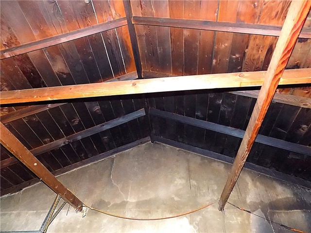 1918 Barstow Road, Mojave CA: https://media.crmls.org/medias/63c7946d-ea9b-4563-b829-da29a90e7e72.jpg