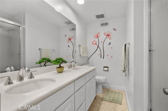 Detail Gallery Image 29 of 35 For 1660 W Sallie Ln, Anaheim,  CA 92802 - 4 Beds | 2 Baths