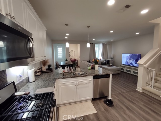 Detail Gallery Image 21 of 27 For 3287 E Wild Horse Privado #4,  Ontario,  CA 91762 - 3 Beds | 2/1 Baths