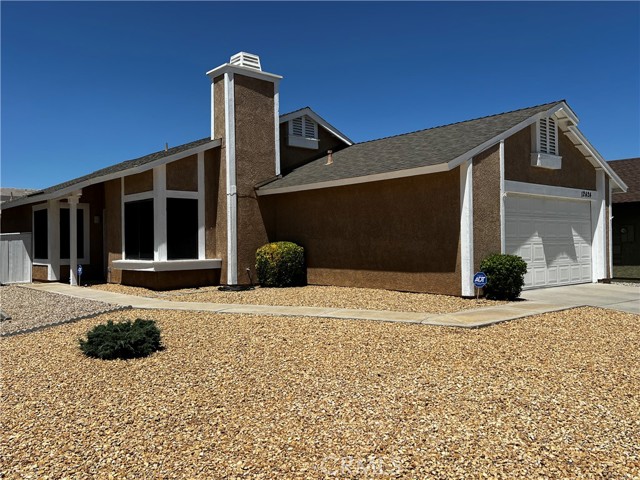 Detail Gallery Image 1 of 13 For 12424 Highgate Ave, Victorville,  CA 92395 - 3 Beds | 2 Baths