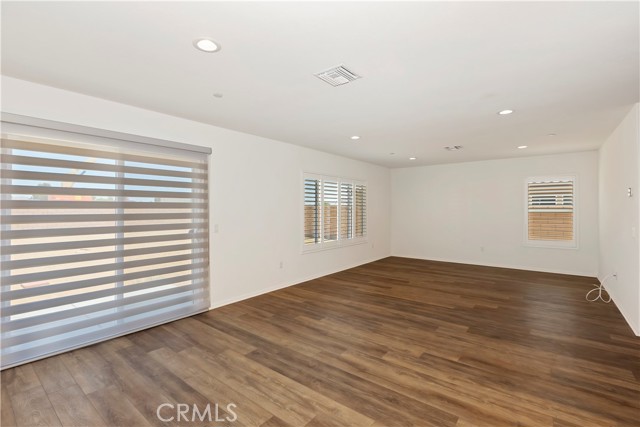 Detail Gallery Image 21 of 28 For 16546 Biola Pl, Victorville,  CA 92395 - 4 Beds | 3 Baths