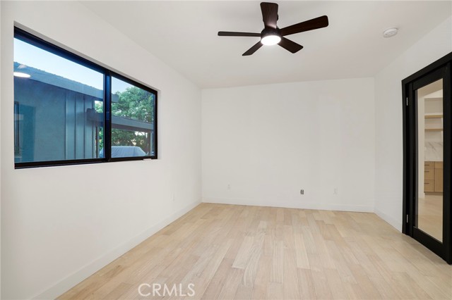 Detail Gallery Image 24 of 59 For 5633 E Deborah St, Long Beach,  CA 90815 - 5 Beds | 4 Baths