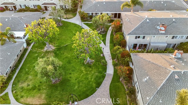 1741 Tustin Avenue, Costa Mesa CA: https://media.crmls.org/medias/63c96904-2ae4-42ca-8528-b92e42f0b829.jpg