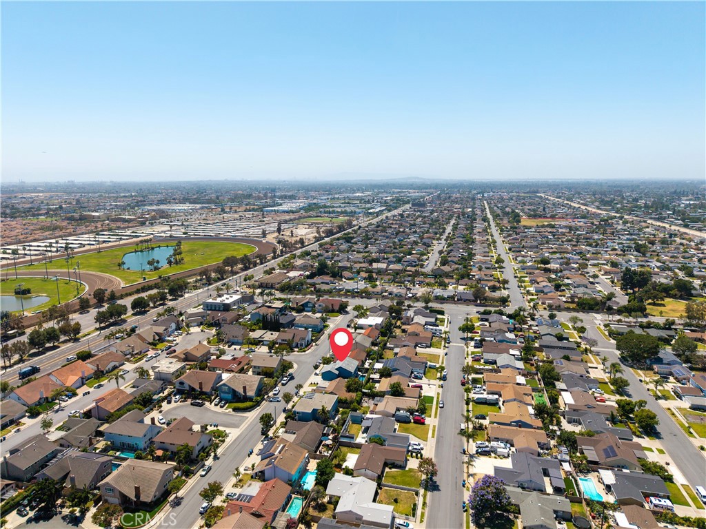 https://media.crmls.org/medias/63c9955e-496a-4fb2-bda3-68858b4bdcc9.jpg?preset=X-Large