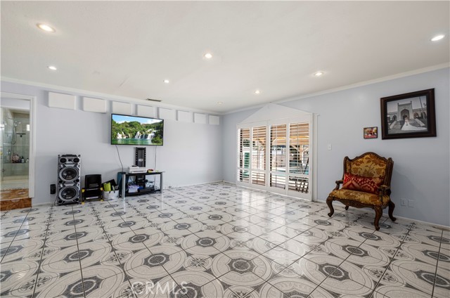 Detail Gallery Image 20 of 45 For 17174 Los Alimos, Granada Hills,  CA 91344 - 4 Beds | 3 Baths