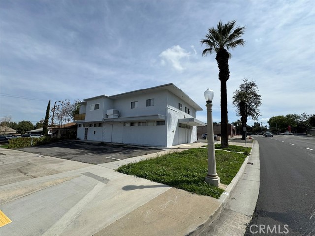 Detail Gallery Image 2 of 11 For 1185 W Grand, Corona,  CA 92882 - – Beds | – Baths