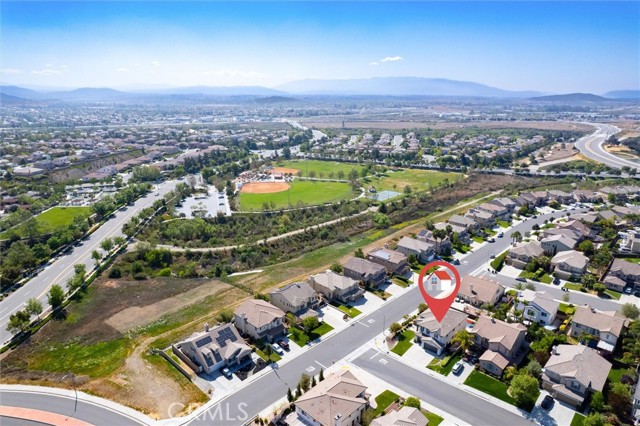 30461 Savoie Street, Murrieta CA: https://media.crmls.org/medias/63cb0837-b6b3-48c4-9e91-3ffbbd819ff7.jpg