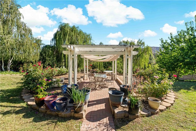 37321 Ironwood Drive, Yucaipa CA: https://media.crmls.org/medias/63cb24b5-0f92-415f-86ad-f5c9e75e2ccf.jpg