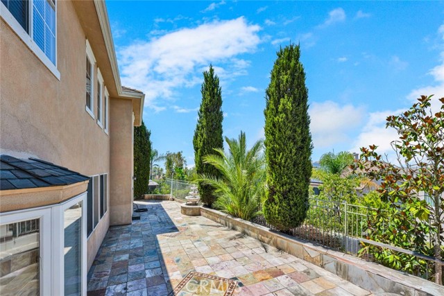 23261 Castle Rock, Mission Viejo CA: https://media.crmls.org/medias/63cb88cb-0fd4-465b-9263-0d4101fe4bf9.jpg