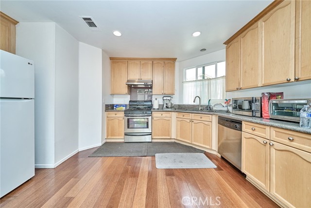 Detail Gallery Image 15 of 42 For 3939 Bresee, Baldwin Park,  CA 91706 - 4 Beds | 3 Baths