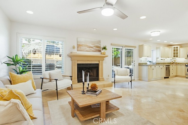 Detail Gallery Image 14 of 69 For 12030 Redcliff Ct, San Diego,  CA 92131 - 5 Beds | 3 Baths