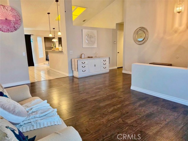 Detail Gallery Image 4 of 20 For 12966 Sundown, Victorville,  CA 92392 - 3 Beds | 2 Baths