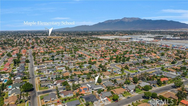 731 S Beechwood Avenue, Rialto CA: https://media.crmls.org/medias/63cd7a4b-a364-4832-ad8e-07a607a839f0.jpg