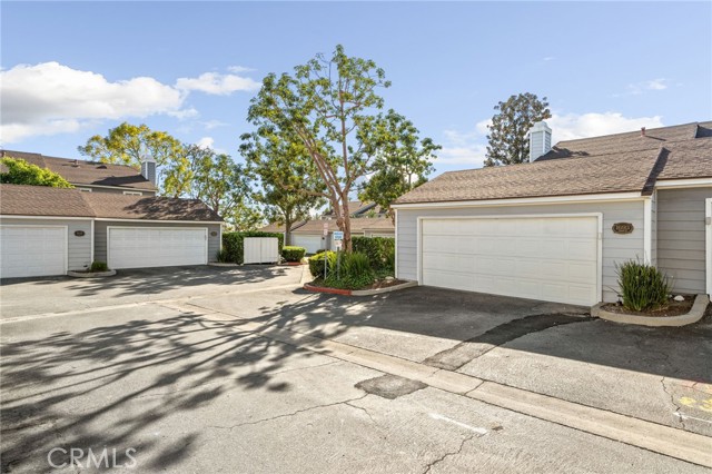 Detail Gallery Image 35 of 47 For 1693 N Mountain #D,  Upland,  CA 91784 - 3 Beds | 2/1 Baths