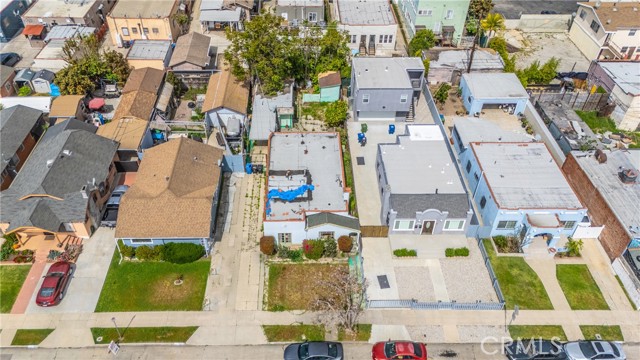 5823 Madden Avenue, Los Angeles CA: https://media.crmls.org/medias/63ce3be3-b1dd-447f-80a2-9c70ba90ed6b.jpg