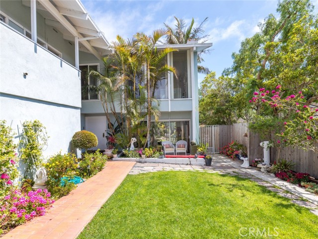 712 Yarmouth Road, Palos Verdes Estates, California 90274, 3 Bedrooms Bedrooms, ,2 BathroomsBathrooms,Residential,Sold,Yarmouth,SB21096002