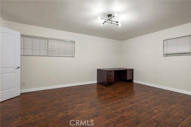 Detail Gallery Image 35 of 52 For 12759 Elkwood St, North Hollywood,  CA 91605 - 4 Beds | 3 Baths