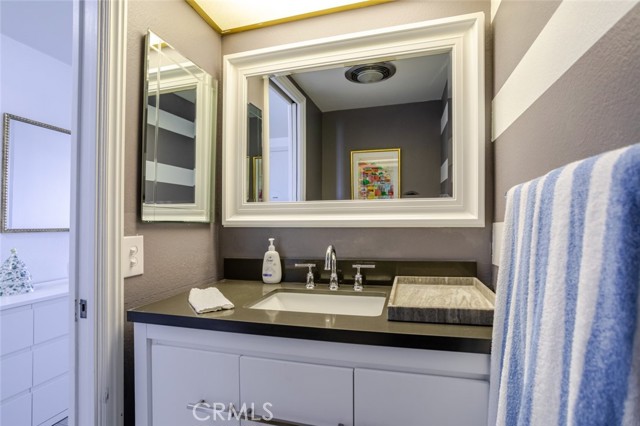 Detail Gallery Image 24 of 29 For 321 S San Vicente Bld #505,  Los Angeles,  CA 90048 - 1 Beds | 2 Baths