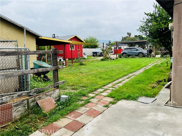 6976 Fairfax Drive, San Bernardino CA: https://media.crmls.org/medias/63d143b1-e4d2-4afb-b3e1-68c56c34d7c5.jpg