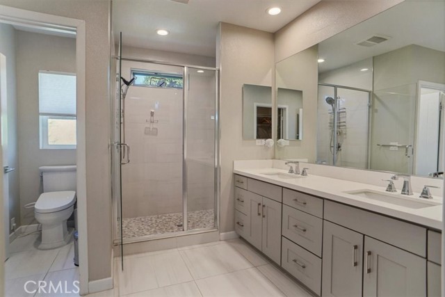 Detail Gallery Image 9 of 16 For 15605 W Lilli Way, Van Nuys,  CA 91406 - 4 Beds | 3 Baths