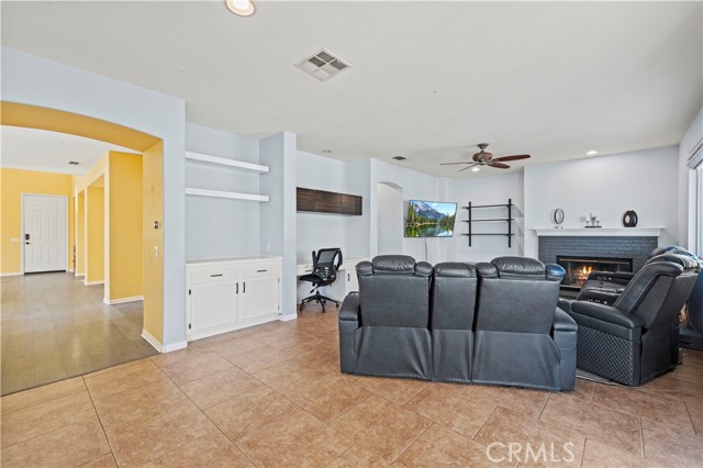 Detail Gallery Image 24 of 68 For 31205 Cherry Dr, Castaic,  CA 91384 - 5 Beds | 3 Baths