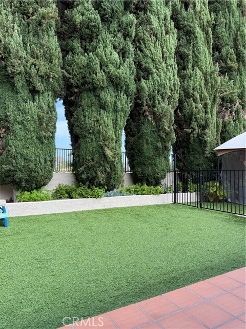 25222 Tasman Road, Laguna Hills CA: https://media.crmls.org/medias/63d2167e-4cb4-4c59-ad0b-a8eac0e8711f.jpg