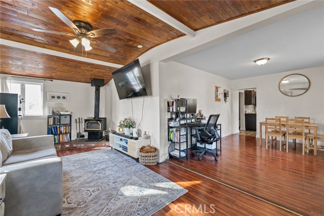 Detail Gallery Image 6 of 45 For 352 E 16th, San Bernardino,  CA 92404 - 2 Beds | 1 Baths