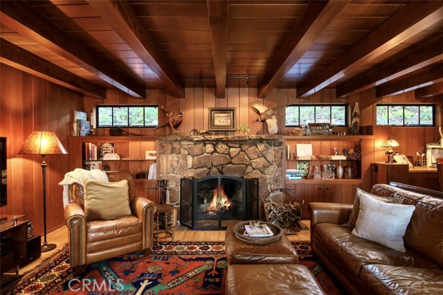 Detail Gallery Image 9 of 26 For 324 Summit Dr, Lake Arrowhead,  CA 92352 - 2 Beds | 2 Baths