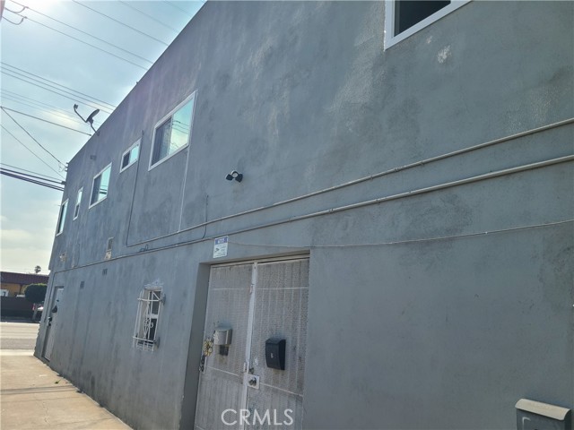 Detail Gallery Image 6 of 11 For 12940 Prairie Ave, Hawthorne,  CA 90250 - – Beds | – Baths