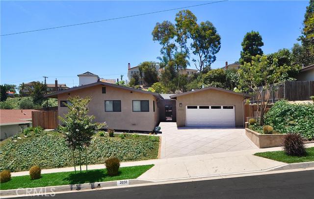 2050 Santa Rena Drive, Rancho Palos Verdes, California 90275, 3 Bedrooms Bedrooms, ,1 BathroomBathrooms,Residential,Sold,Santa Rena,PV16137510