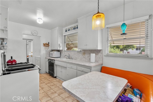Detail Gallery Image 14 of 64 For 16026 Septo St, Granada Hills,  CA 91343 - 3 Beds | 2/2 Baths