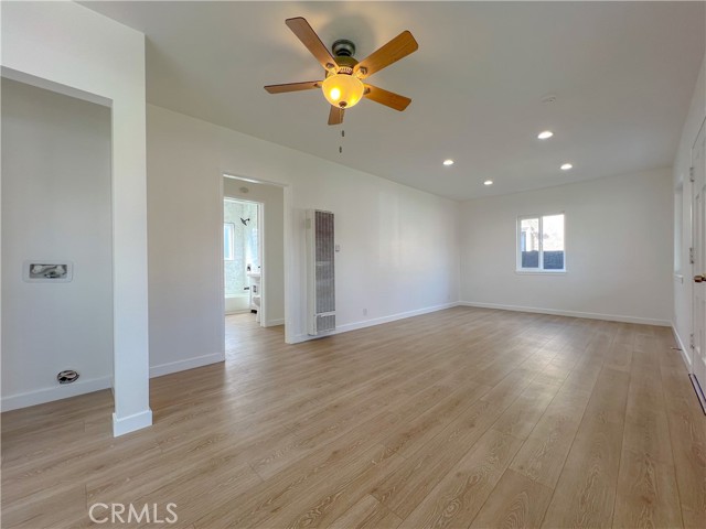 Detail Gallery Image 13 of 30 For 350 W Cedar St, Compton,  CA 90220 - 3 Beds | 2 Baths