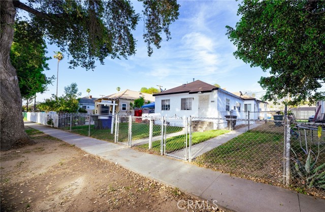 4156 Dwight, Riverside CA: https://media.crmls.org/medias/63d7624f-36b5-4e95-bbc5-d3ee7080d3e2.jpg