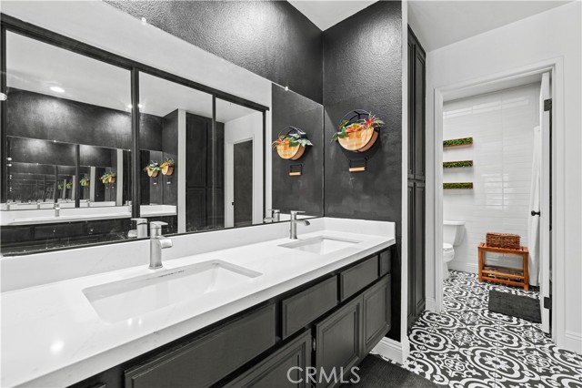 26175 Montolla Lane, Valencia CA: https://media.crmls.org/medias/63d7903b-5cb8-407d-a24d-22a6d2a99154.jpg