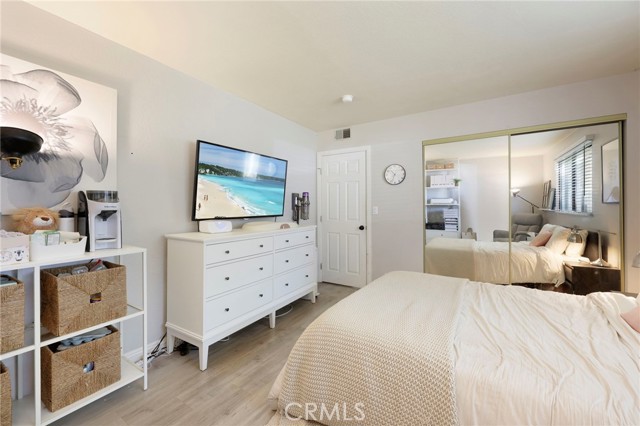 2501 Temple, 116 photo 13