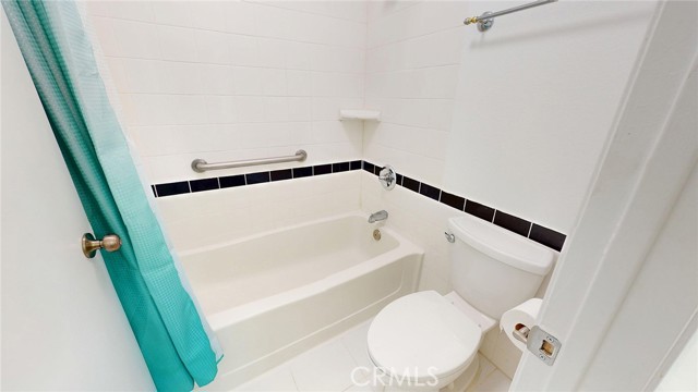 Detail Gallery Image 21 of 38 For 24420 Flaxwood Ln #204,  Newhall,  CA 91321 - 2 Beds | 2 Baths
