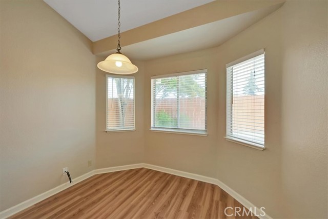 Detail Gallery Image 15 of 75 For 32 Glenshire Ln, Chico,  CA 95973 - 3 Beds | 2/1 Baths