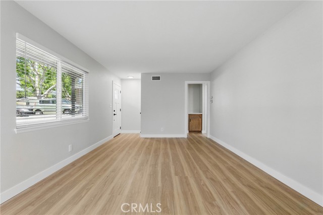 Detail Gallery Image 8 of 32 For 5105 Acacia Ave, San Bernardino,  CA 92407 - 3 Beds | 2 Baths