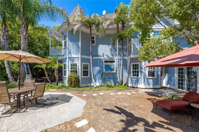 3352 Via Zara, Fallbrook CA: https://media.crmls.org/medias/63da4381-a5cd-44d0-b3cb-13ff00f77888.jpg