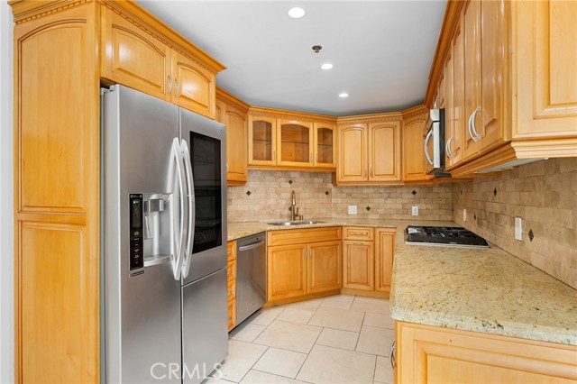 Detail Gallery Image 14 of 35 For 1165 Linden Ave a,  Glendale,  CA 91201 - 3 Beds | 3/1 Baths