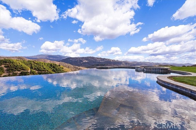 Detail Gallery Image 2 of 59 For 27630 Morning Glory Cir, Temecula,  CA 92590 - 4 Beds | 3/1 Baths