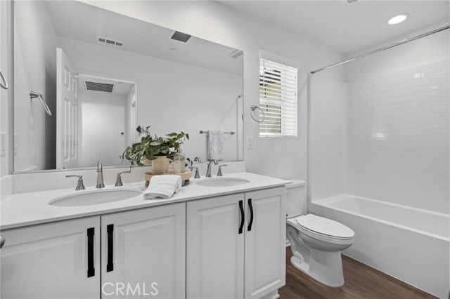 Detail Gallery Image 31 of 56 For 24085 Midvale Ct, Corona,  CA 92883 - 4 Beds | 3 Baths