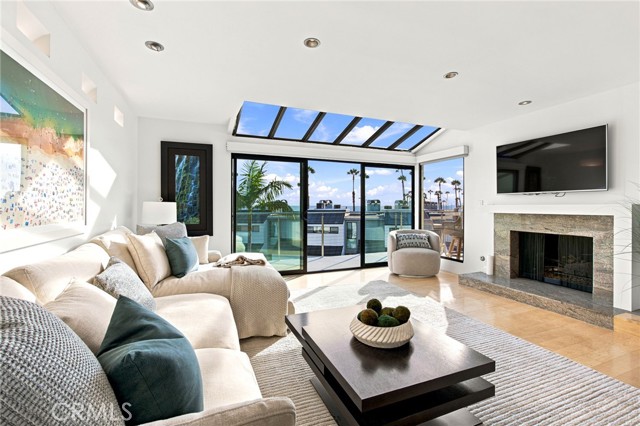 28 Sea Colony DR