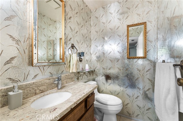 4421 N Sunflower Avenue, Covina CA: https://media.crmls.org/medias/63dc3db5-5167-4eca-8ce4-c164e06628ef.jpg