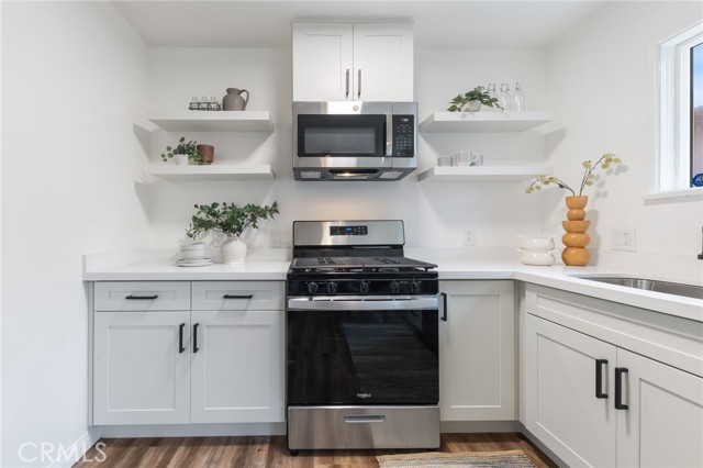 5536 Linden Avenue, Long Beach CA: https://media.crmls.org/medias/63dd4b6e-c6a0-4911-8a3e-2c5396e39f59.jpg